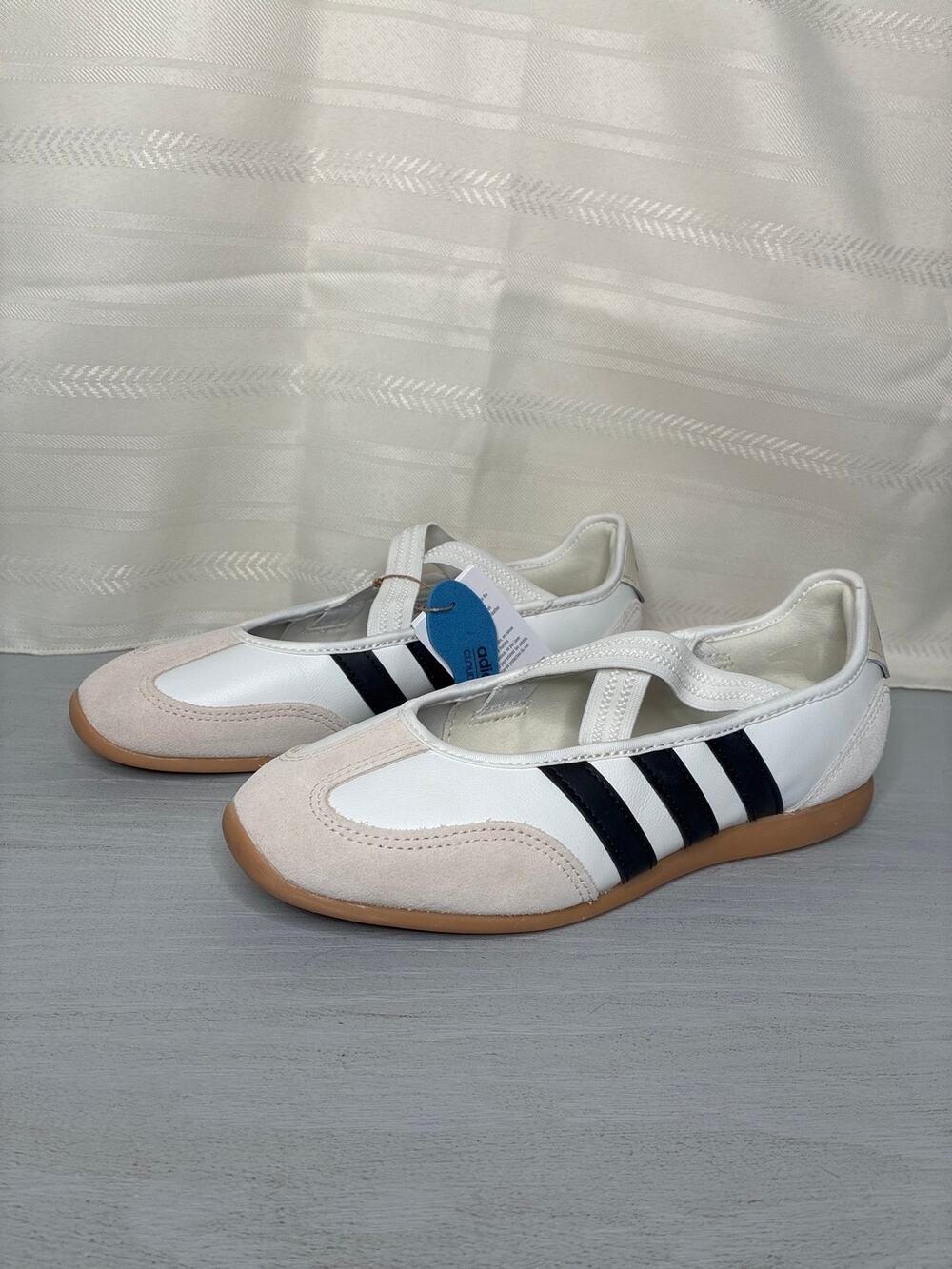Adidas Barreda Mary Jane Womens Sportswear Shoes White Black Size 7.5